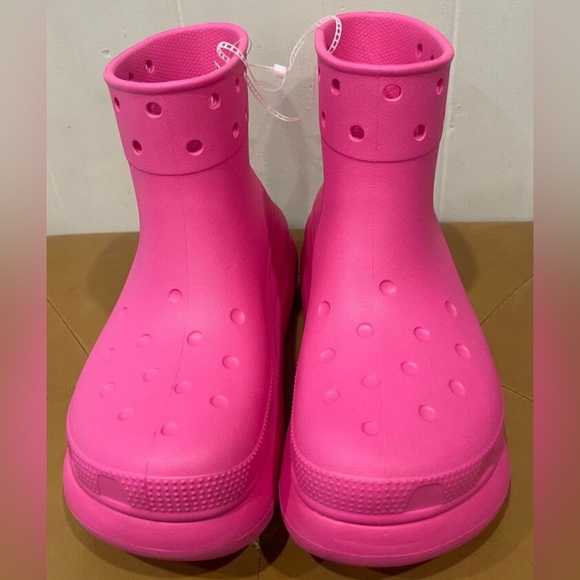 CROCS Women’s Hot Pink Rain Boots in size 7 - Picture 6 of 8